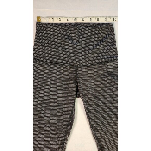 Lululemon Small Diamond Pattern Mid-Rise Leggings Sz 0 Black White Women’s - Picture 3 of 8